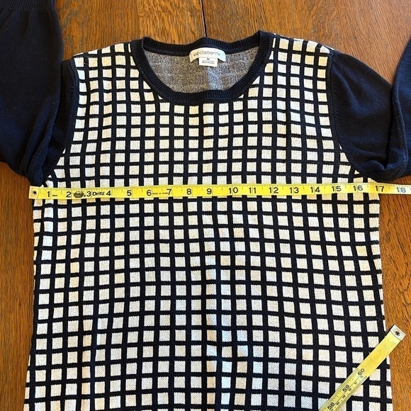Liz Claiborne black and white check cotton sweater with solid sleeves size M - Picture 5 of 9